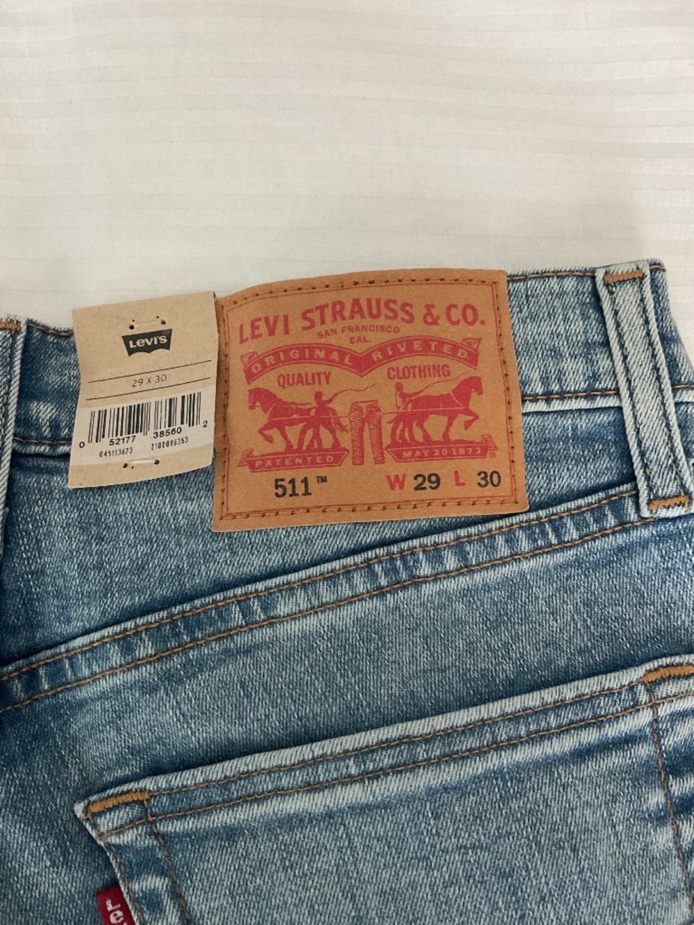 NWT Levi’s 511 slim.  29/30